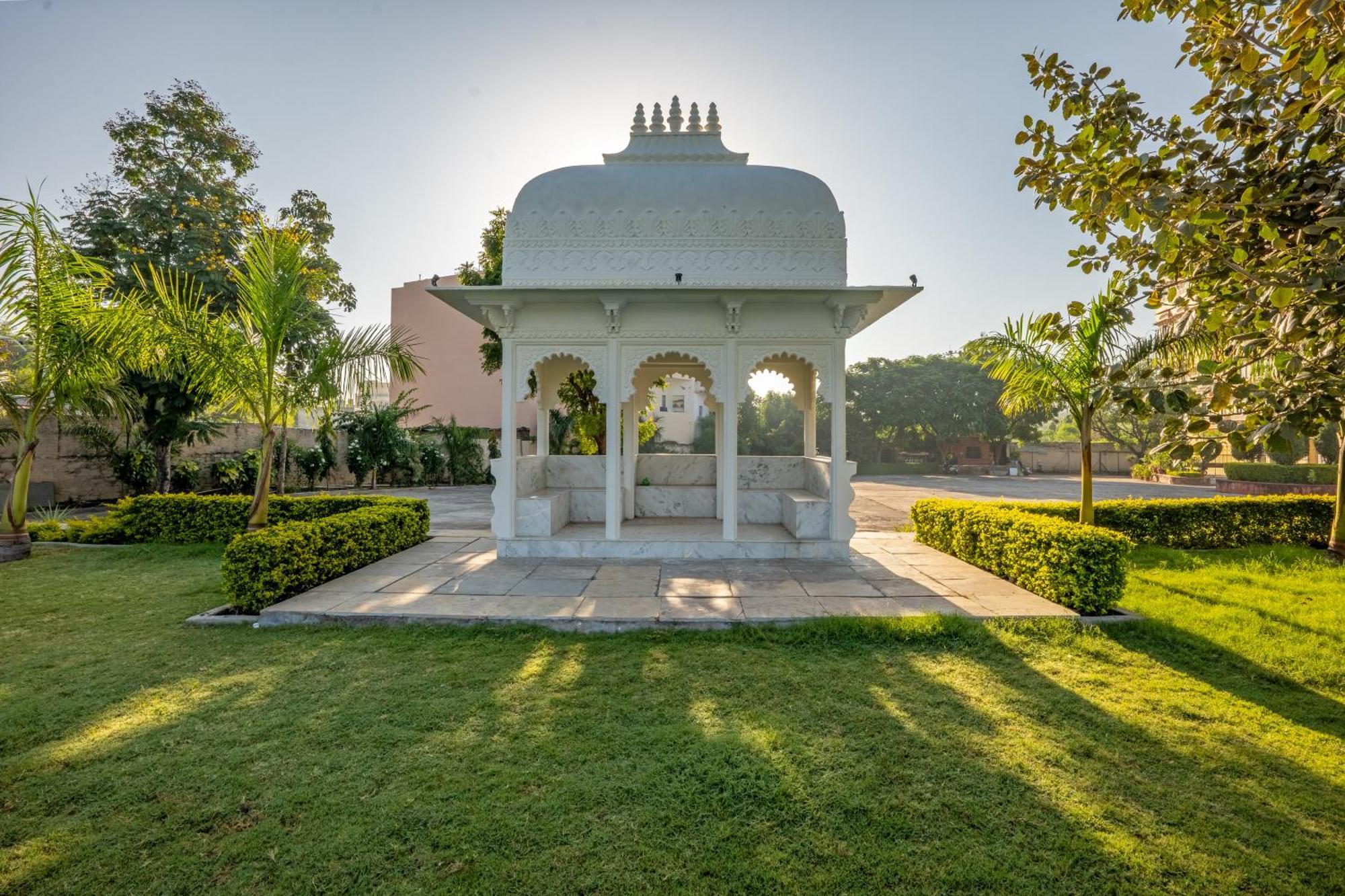Sterling Balicha Udaipur Hotel Kültér fotó
