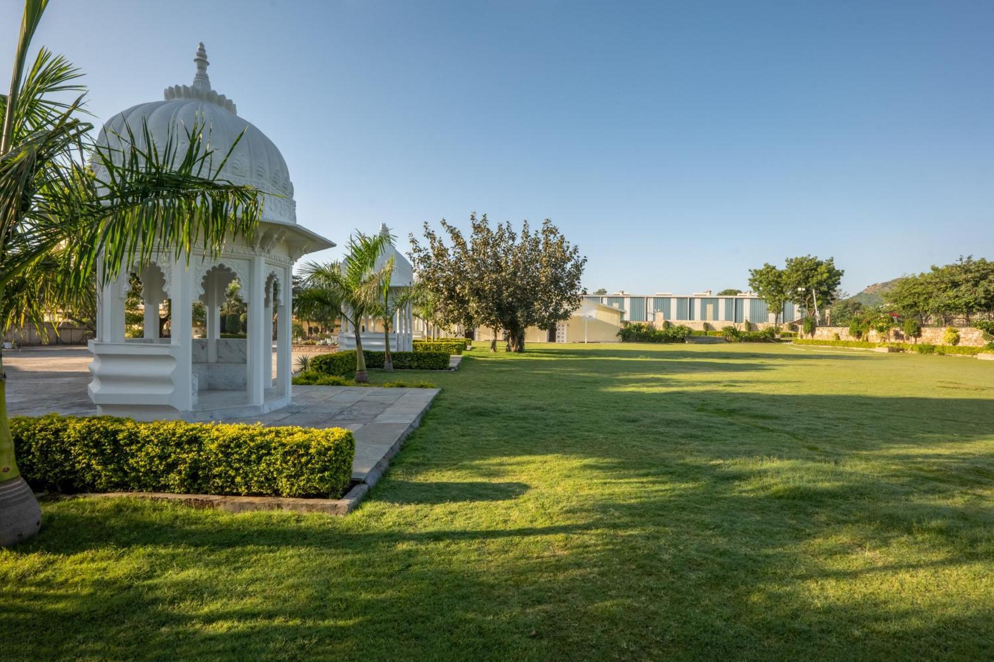 Sterling Balicha Udaipur Hotel Kültér fotó